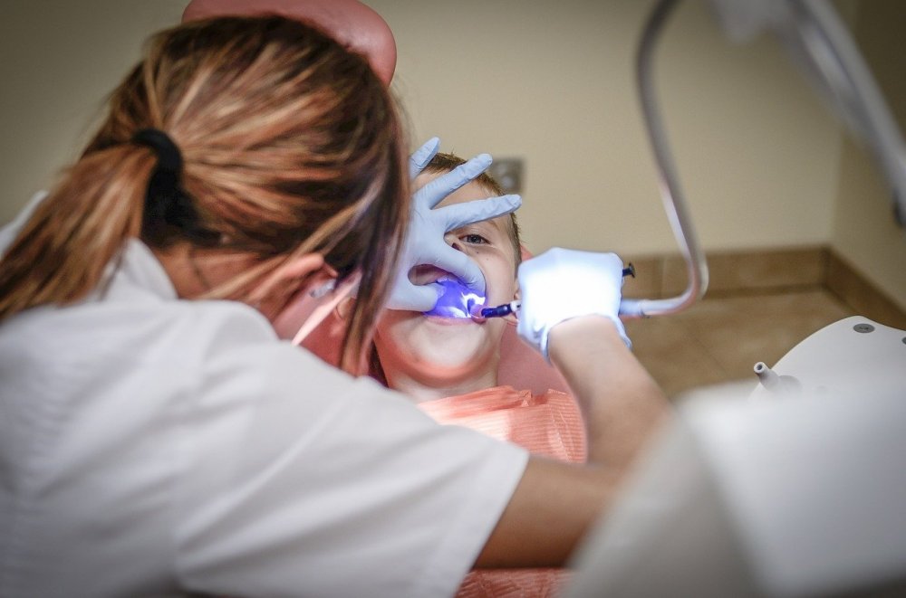 Hitta bästa tandvården hos en tandläkare i Sollentuna