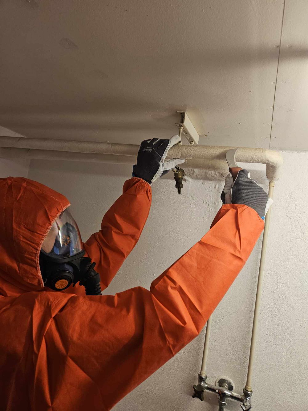 Asbestsanering gävle  trygg sanering i äldre hus och lokaler