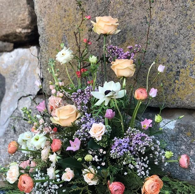 Begravningsblommor  en personlig hälsning i sorgens stund